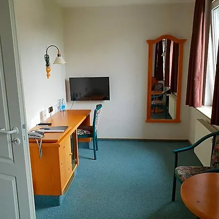 Gruener Baum ホテル Bretzenheim
