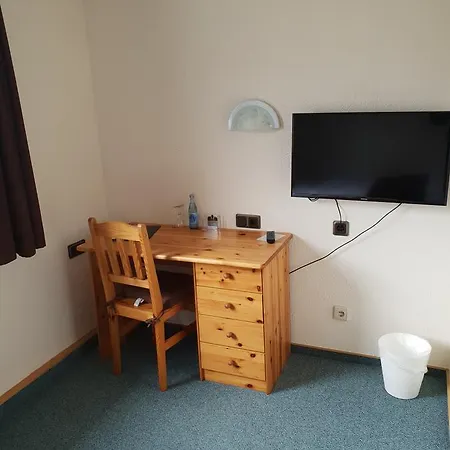 Gruener Baum Szálloda 3*